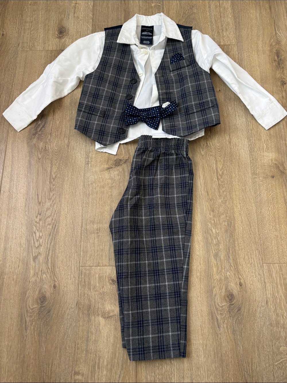 Nautica 4 Piece Formal Set